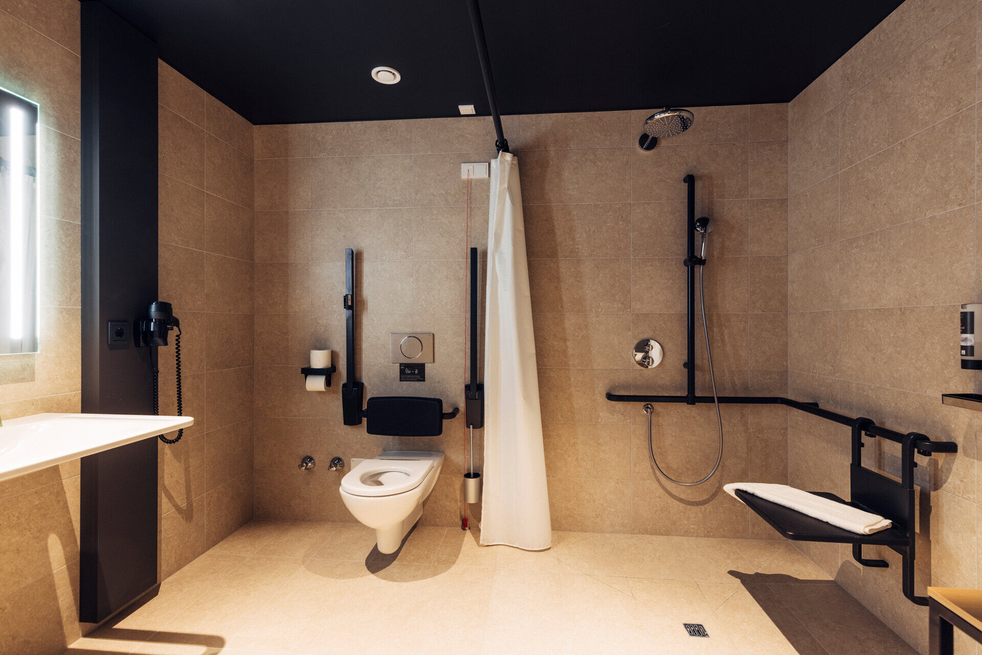 harrys_home_telfs_22_danielzangerl-_102