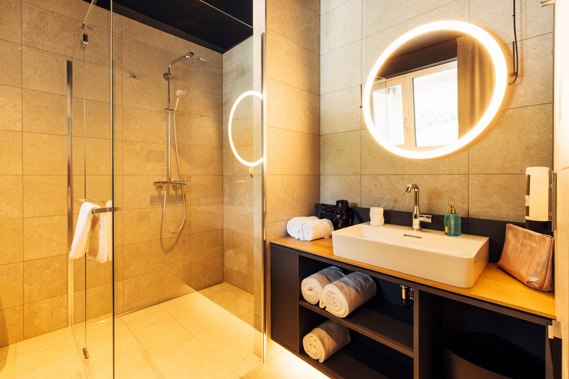 harrys_home_bischofshofen_danielzangerl_281